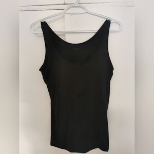 Uniqlo Airism Tank with Built In Bra